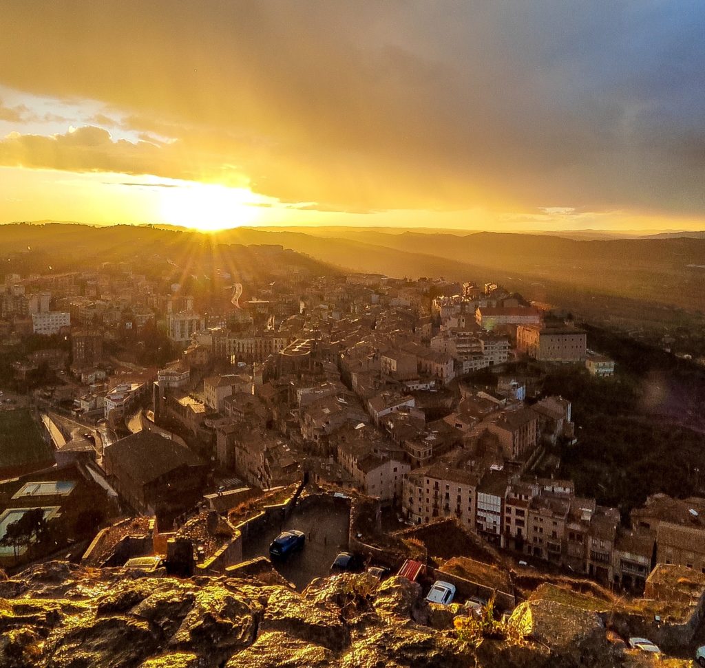 Noves visites turístiques per gaudir de Cardona aquest estiu 